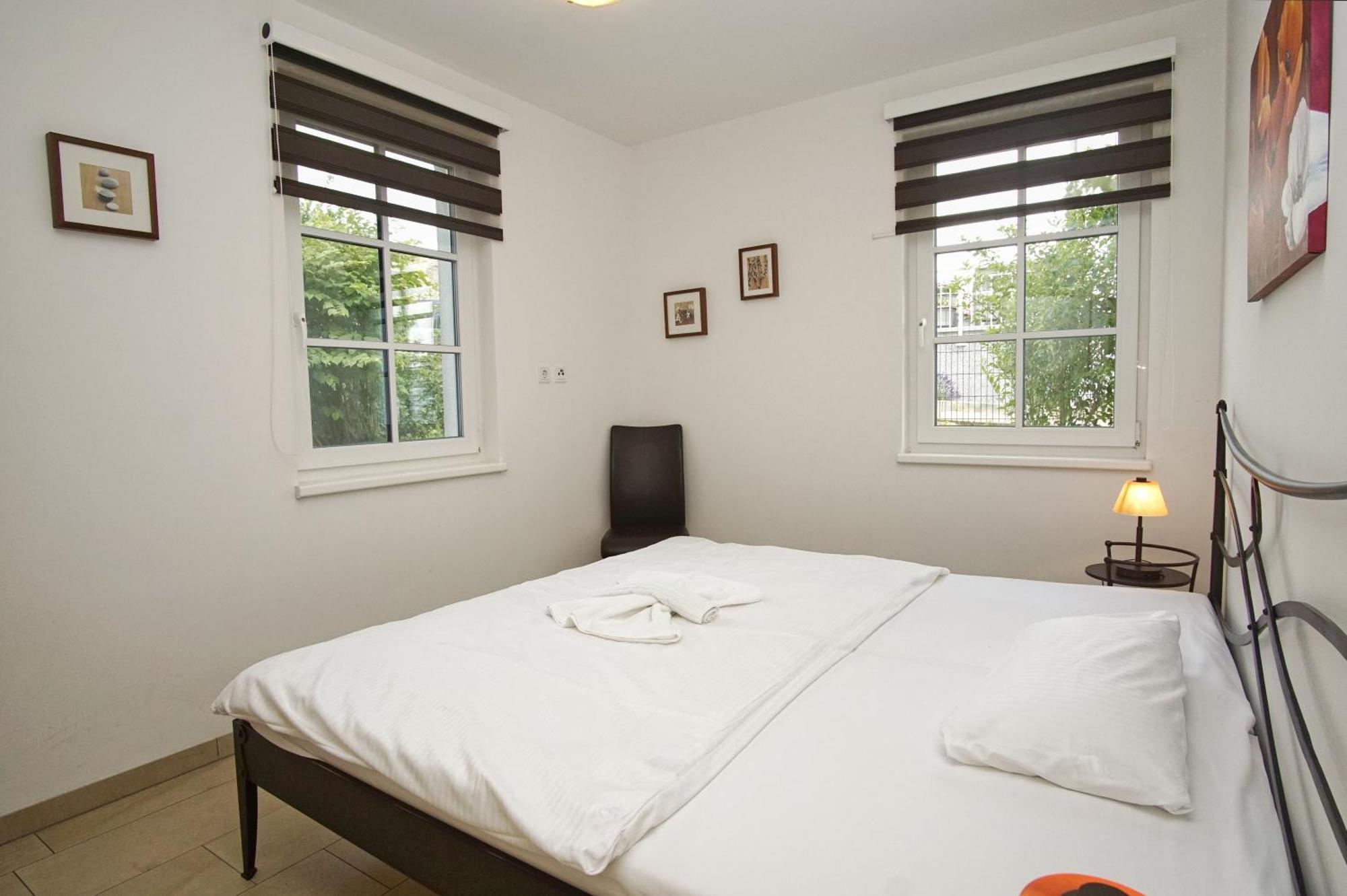 Terrasse, Gratis Nutzung Vom Ahoi Erlebnisbad Und Sauna In Sellin - Villa Antje Fewo 04 เกอเรน ภายนอก รูปภาพ