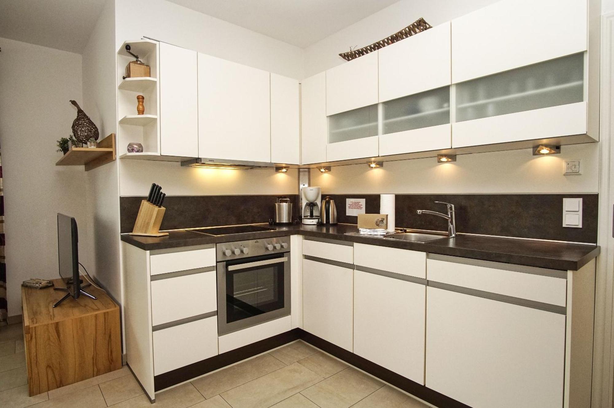 Terrasse, Gratis Nutzung Vom Ahoi Erlebnisbad Und Sauna In Sellin - Villa Antje Fewo 04 เกอเรน ภายนอก รูปภาพ